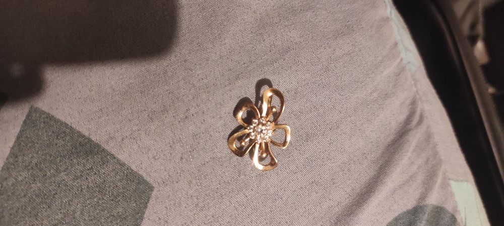 Золота Сережка ромашка