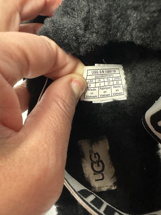 Жіночі фірмові тапочки UGG