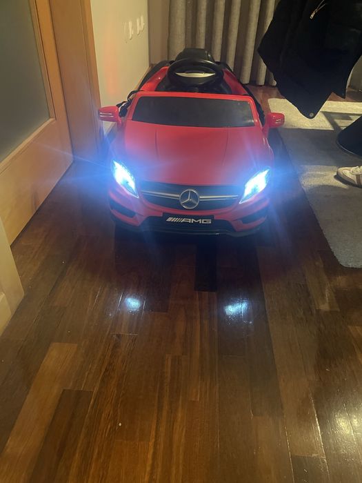 Mercedes carro a bateria