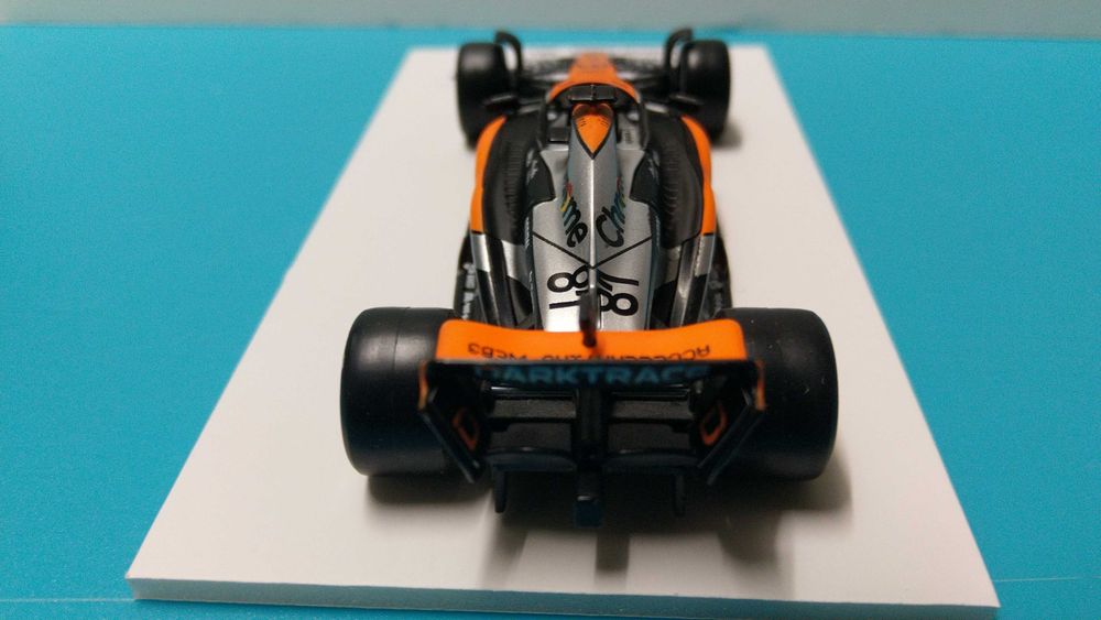 McLaren F1 MCL60 #81 Piastri - Mundial Fórmula 1 2023 - Miniatura 1/43