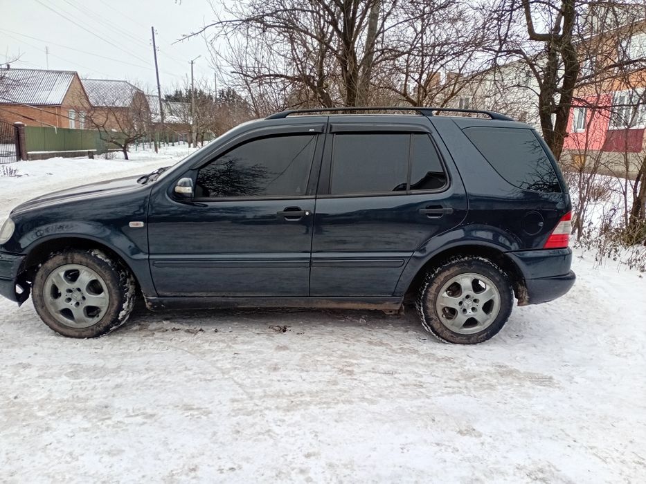 Срочно продам Мерседес ML320 4×4