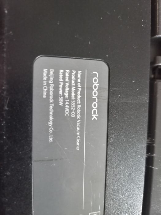 Robot aspirador preto roborock s5
