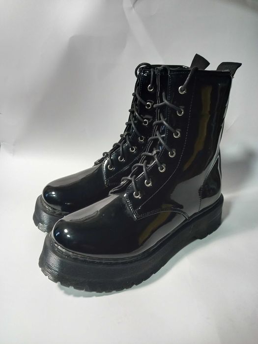 GLANY DAMSKIE Lakierowane.