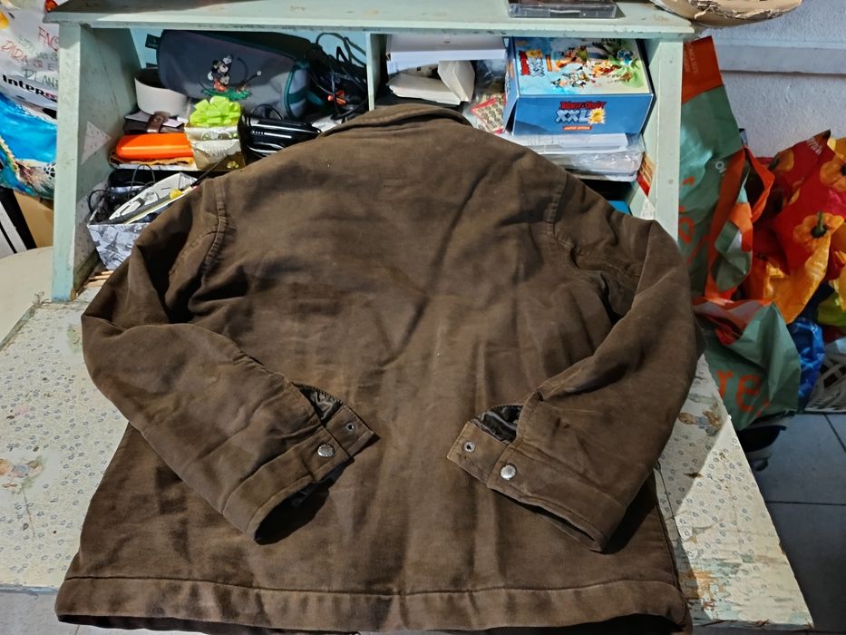 Vendo o casaco castanho bom estado