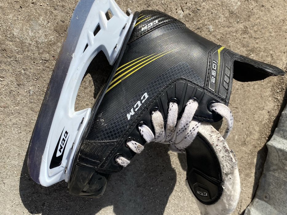 Дитячі ковзани CCM