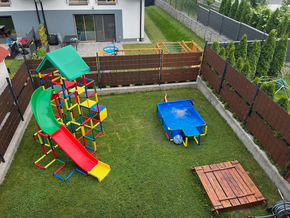 QUADRO — duża kolekcja: Universal, Piramida wspinaczkowa, Adventure, 2 zjeżdżalnie + basen L