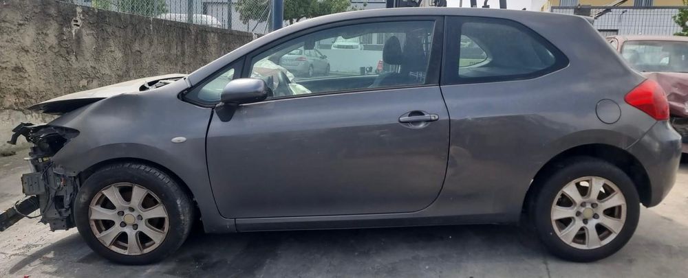 Toyota Auris (_E15_) 1.4 D4D  | 2007 - 2012 - Disponível Para Peças