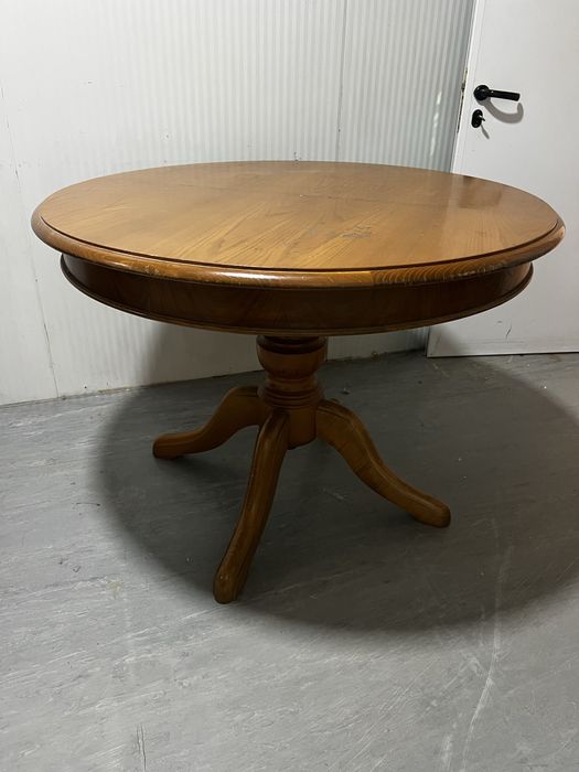 Mesa de madeira extensivel