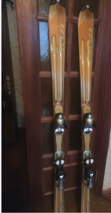 Горнолыжные ботинки Nordica. и лыжи Elan