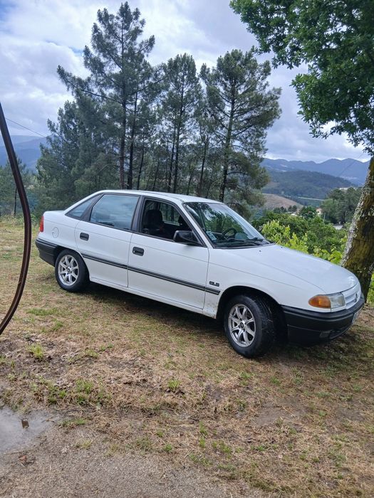 Vendo opel corsa