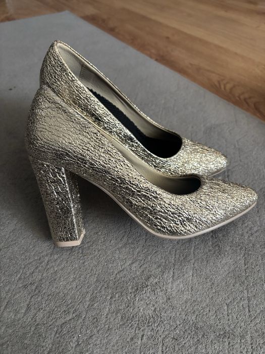 lote buty na obcasie na klocku 36