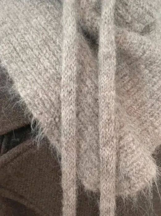 Beżowa wełniana kominiarka super skład