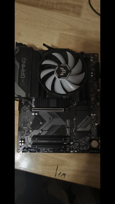 Материнська плата Gigabyte B760 Gaming X DDR4