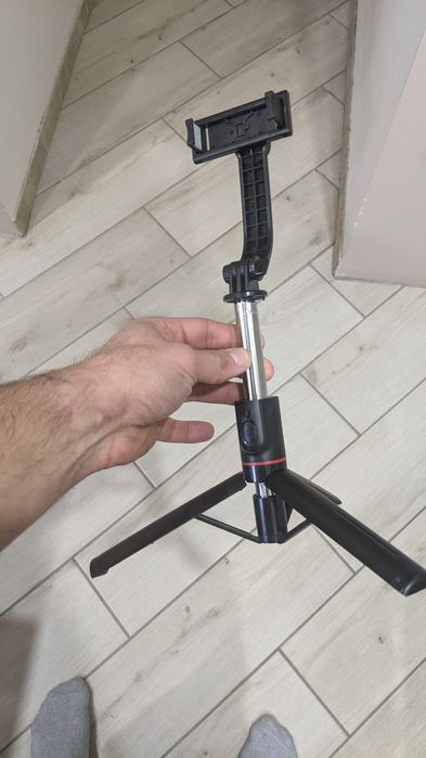 Трипод. Підставка. Тримач телефону