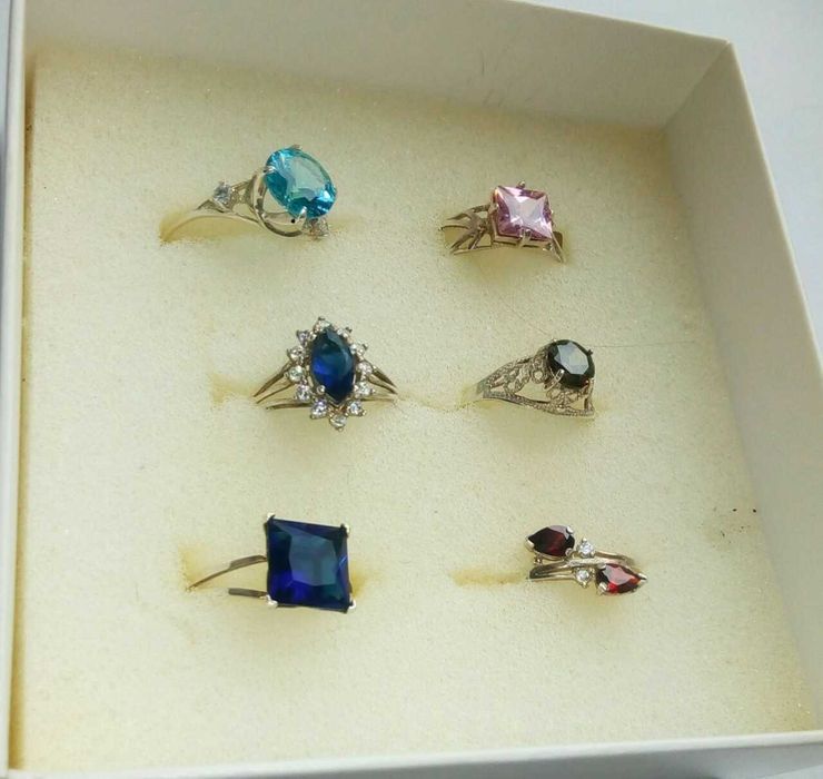 Серебряные кольца 20-го размера, шт.-200 грн