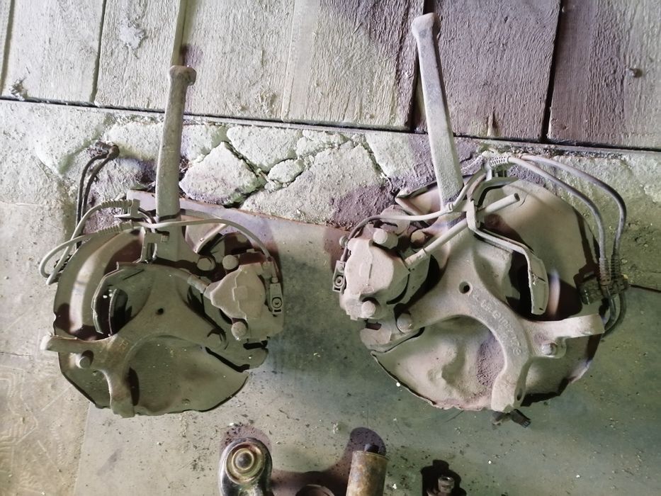 Цапфа Ступица Поворотный кулак Супорт w210