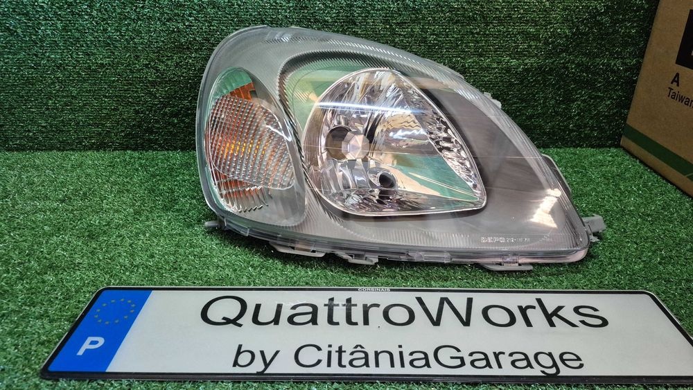 Otica Farol Direito Toyota Yaris P1 1999 a 2003 Ref. 212-11F7R-LD-EM NOVO DEPO