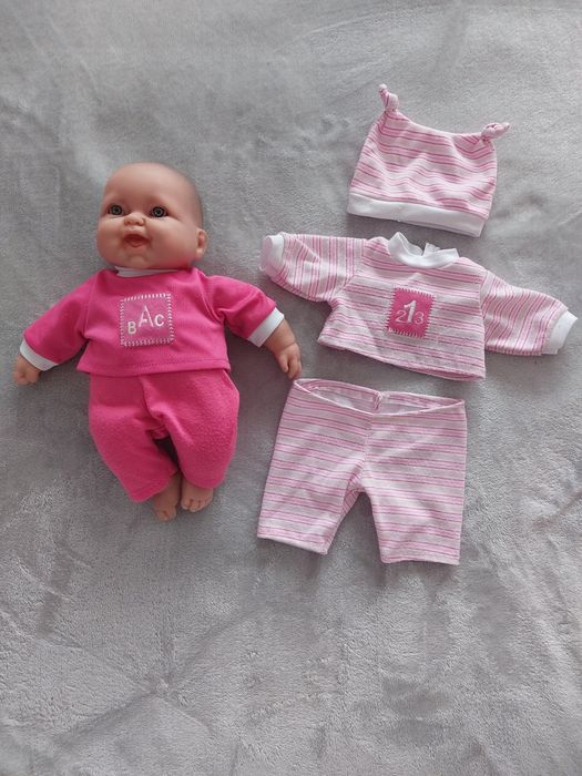 Boneca com acessórios