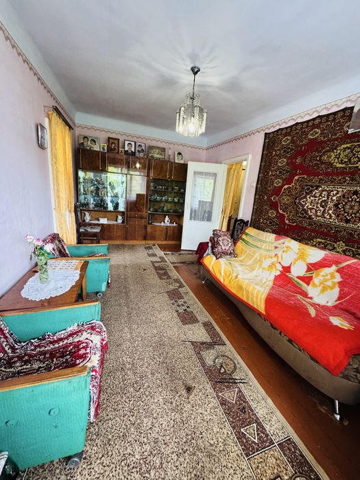 Продам двох кімнатна по вул.Вʼяч.Чорновола,18А.у м.Новий Розділ