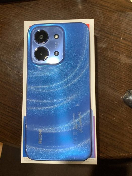 Телефон REDMI 15C обсолютно новый, дефектов нет, все документы,купил меньше месяца назад.Продаю по ненадобностью,подарили айфон.