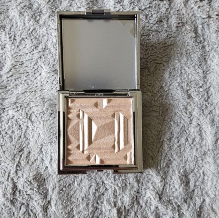 Sprzedam nowy  rozświetlacz wypiekany