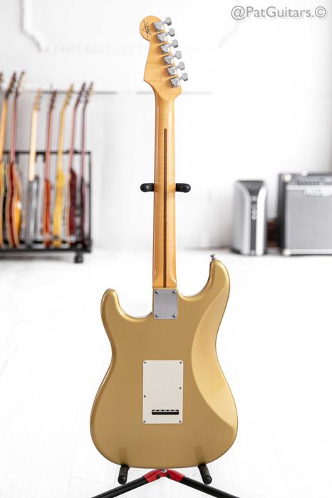 2009 Fender Custom Shop Deluxe Stratocaster in HLE Gold