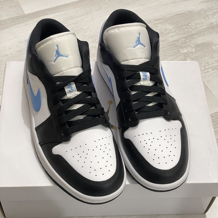 Air Jordan 1 Low ‘Black University Blue’ EU42