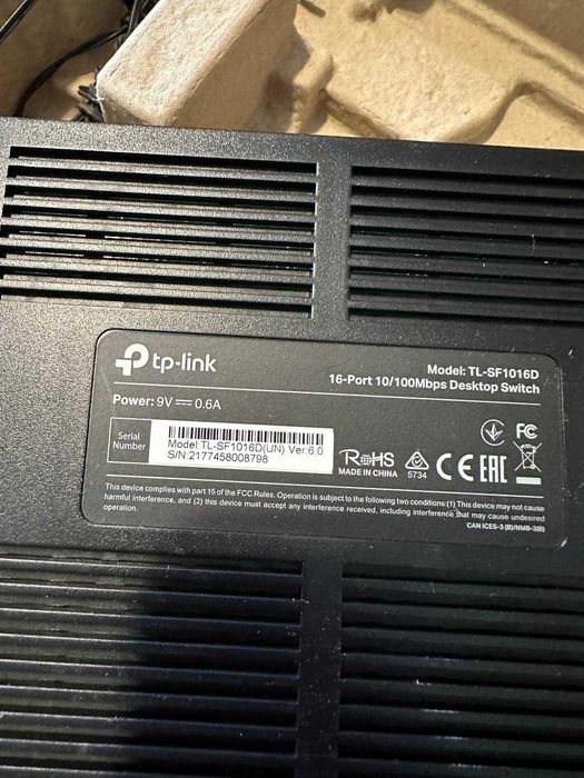 Комутатор некерований свич TP-Link TL-SF1016D