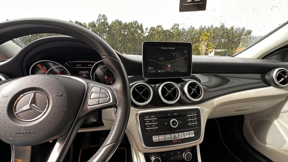 Mercedes-Benz CLA 180 d Shooting Brake - NOVA