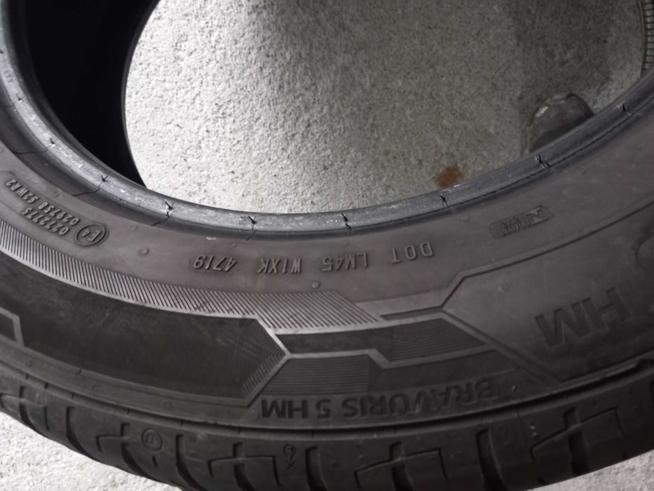 4 Pneus 235/60R18 Barum seminovos