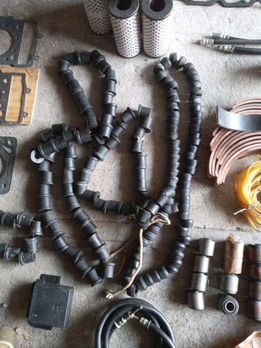 Запчастини до Москвича 2140