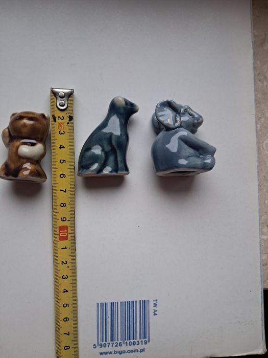Figurki prl z kamionki 2szt+gratis