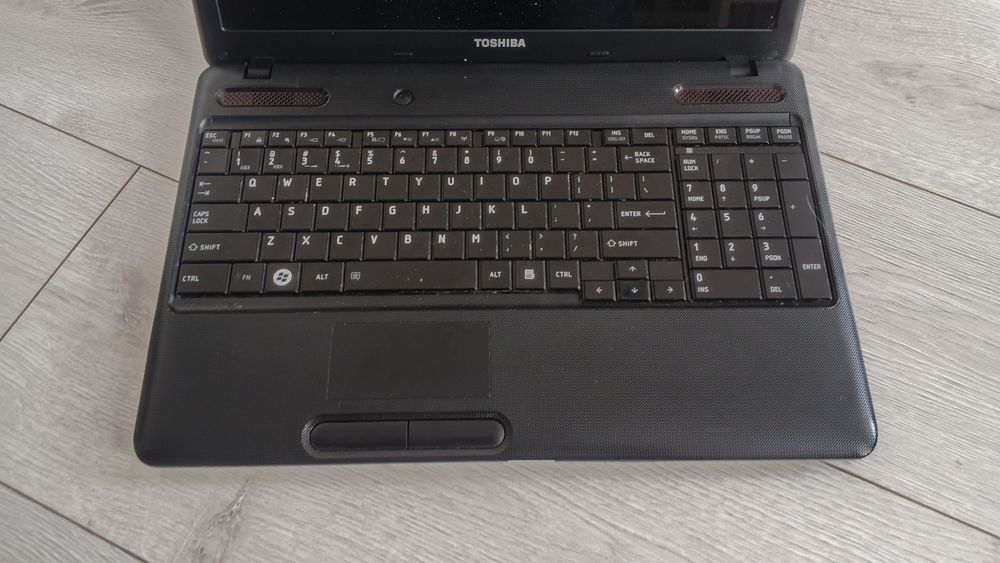 Laptop Toshiba bez dysku