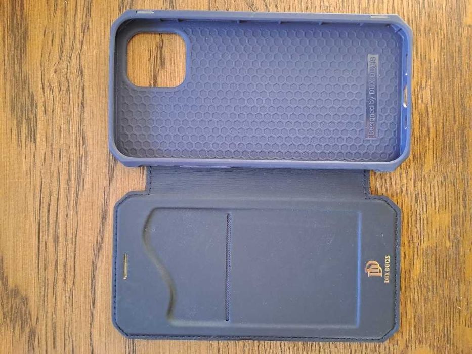 Etui Dux Ducis Iphone 12. Stan bardzo dobry, używane sporadyczne.