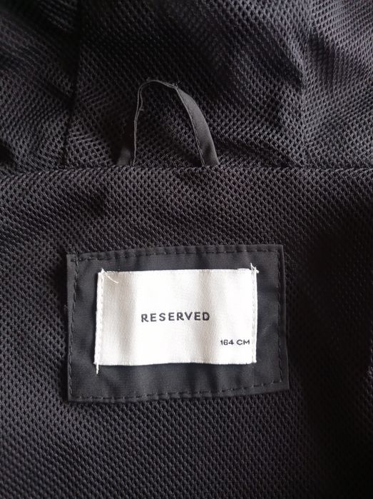 Kurtka wiatrówka Reserved r.164