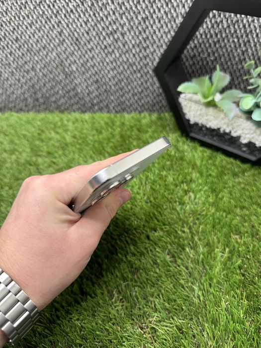 iPhone 15 Pro Max 256Gb АКБ 91% Neverlock  White Titanium