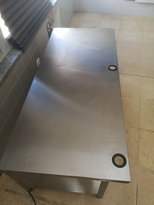 Bancada baixa de inox