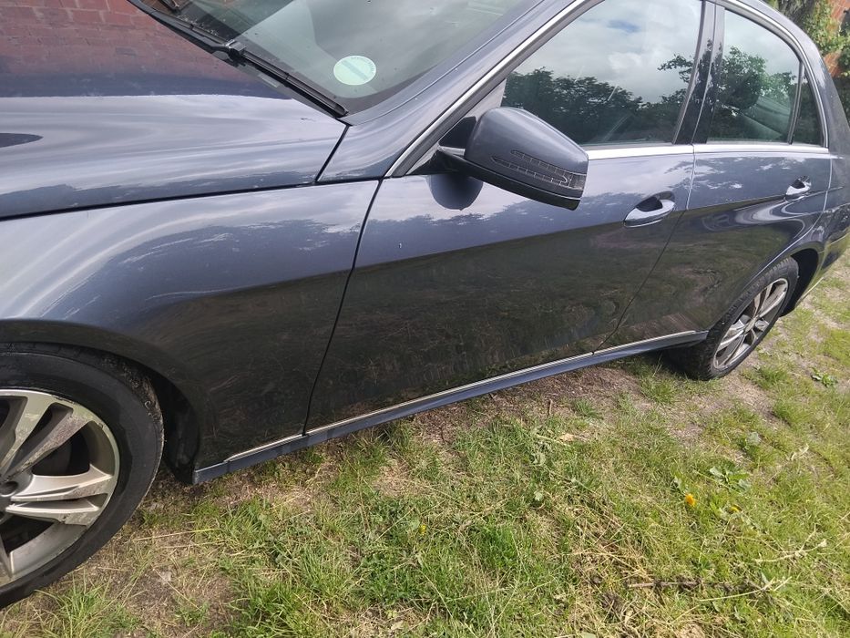 Mercedes 212 lift drzwi lewe przód przedni tył tylne sedan 585
