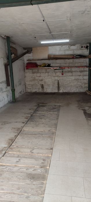 Сдам хороший сухой гараж!