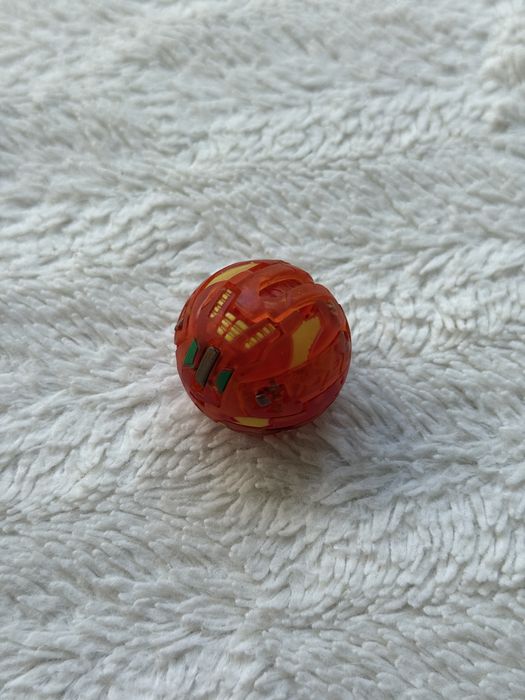 Bakugan Pyrus BakuSolar Hyper Dragonoid 650G