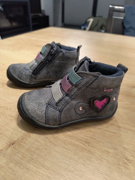 Trzewiki dziewczęce r. 21