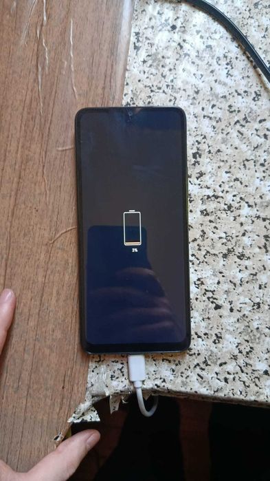 Smartphone XIAOMI Redmi A3 (6.71'' - 4 GB - 128 GB - Preto) Como Novo (Usado durante 1 mês)