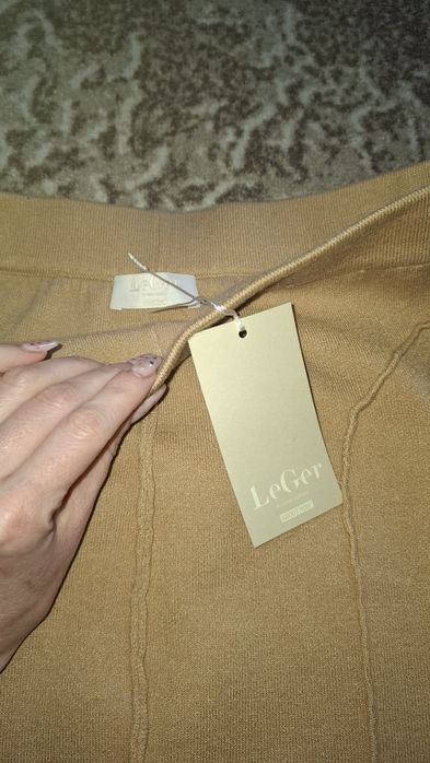 Женская юбка от  LeGer