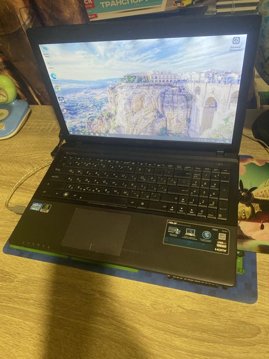 Ноутбук asus x55v i3-3210m 750gb 4Ram