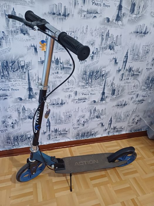 Продам Дитячій самокат