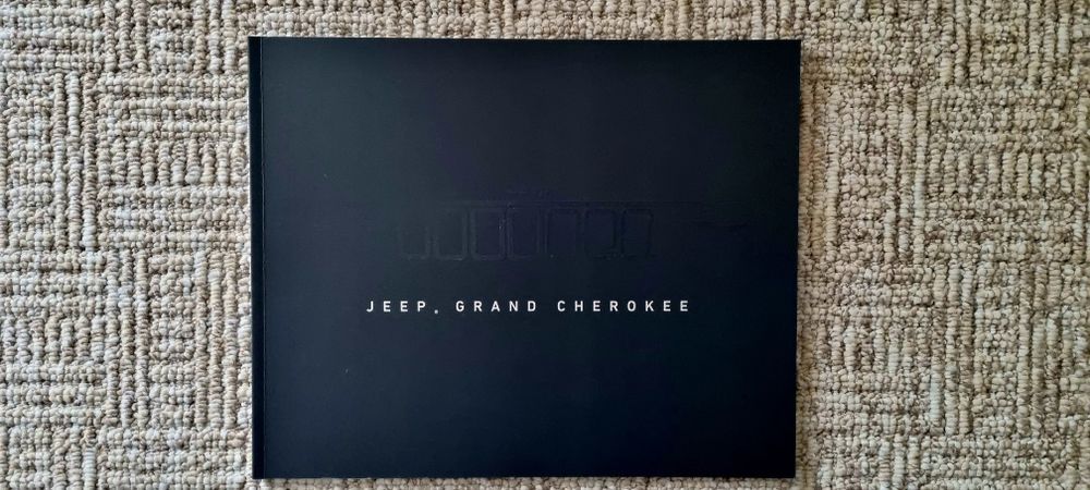 2018 Prospekt Jeep Grand Cheroke na innej Ford Mustang