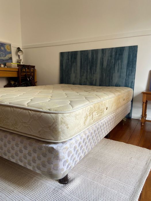 Colchão Sommier e Cabeceira