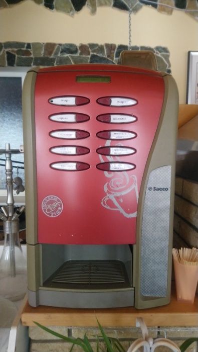 продам кавоварку на 8 напоїв saeco gaggio montano bologna