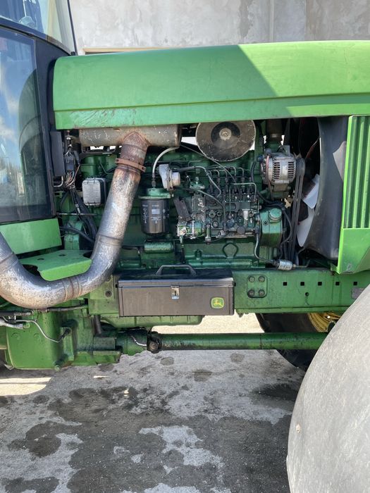 Трактор John Deere 4955