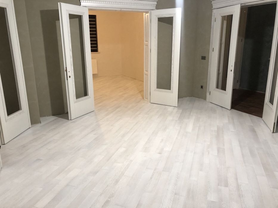 Масивна паркетна дошка дуб,ясень,горіх